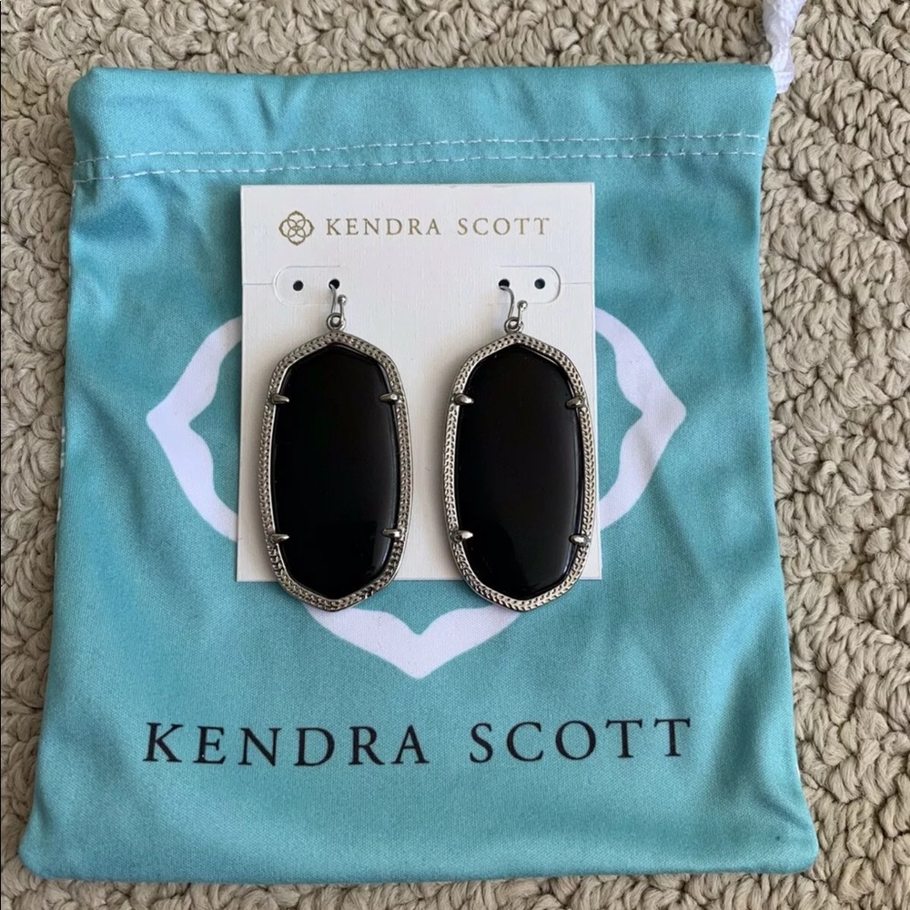 Kendra Scott Danielle Earrings, Black, Hardly Worn